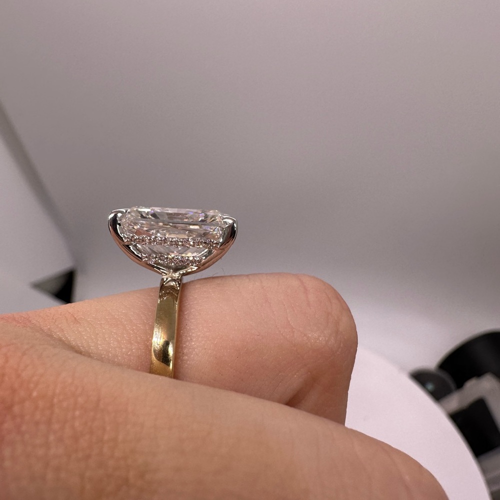 6.08 carat g vs1 radiant cut Diamond Engagement ring solitaire - Picture 5 of 11